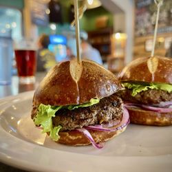 Woody's Brewing - Angus sliders