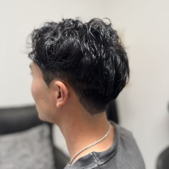 Salon de Rêve - Wavy men's perm by Sharon - Hair Stylists Near Me - Tustin, California Salon de Rêve - Wavy men's perm by Sharon - Hair Stylists Near Me - Tustin, California