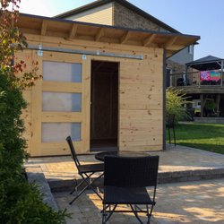 Backyard Escape Studios - Modern Bar Shed