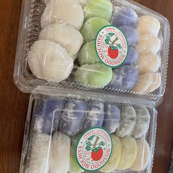 Nisshodo Candy Store - Candy Stores Near Me - Honolulu, Hawaii