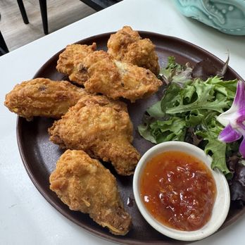 Prung - Fried 6 Piece Chicken Wing - Thai Near Me - Woodside, New York Prung - Fried 6 Piece Chicken Wing - Thai Near Me - Woodside, New York