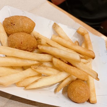 Gott's Roadside - Kids mini corn dogs. - American Near Me - Greenbrae, California