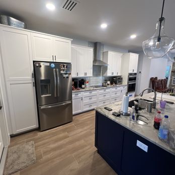 Paramount Custom Cabinets - Kitchen - Cabinetry Near Me Paramount Custom Cabinets - Kitchen - Cabinetry Near Me