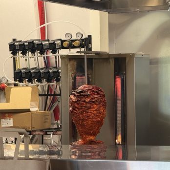 Dos Chamucos Taqueria - Al pastor - Mexican Near Me - Newcastle, Washington