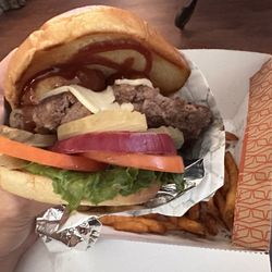 The Burger Den - Fairly dry patty on my rodeo ring burger 7.10.2025