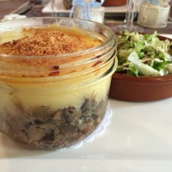 Le Biscantou - Entrée (Plat): Parmentier de canard et sa salade