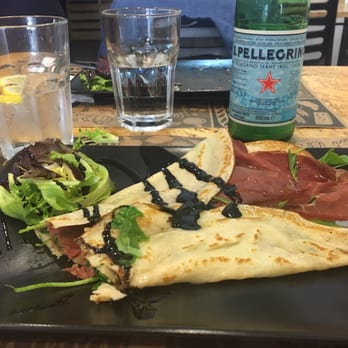 Mi Piace - Piadina de bresaola, rúcula y parmesano. Era una crêpe :( - Cafeteria Near Me - Valencia, V