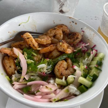 Waterfront Social - Poke Bowl with Blackened Shrimp - Bars Near Me - Crystal River, Florida Waterfront Social - Poke Bowl with Blackened Shrimp - Bars Near Me - Crystal River, Florida