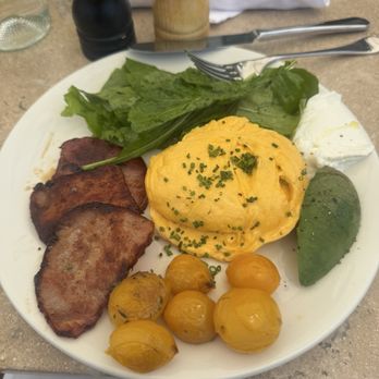 Great White - Great white Brekkie - New American Near Me - Los Angeles, California