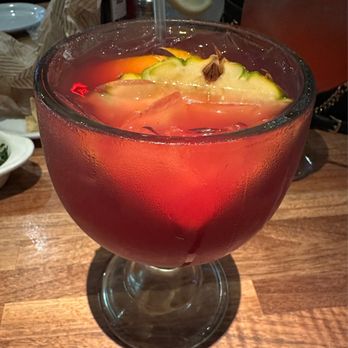 Cheddar's Scratch Kitchen - Presidente Sangria - Comfort Food Near Me - Brandywine, Maryland