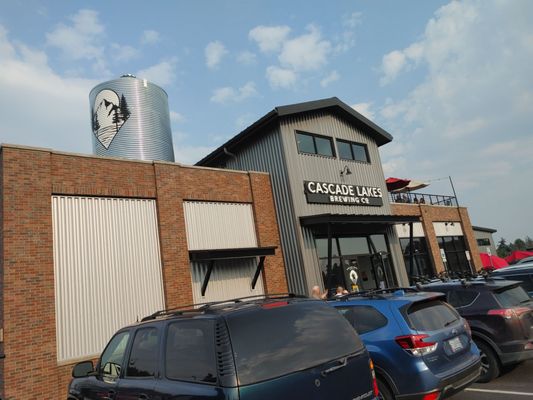 Cascade Lakes Pub on Reed Market by null
