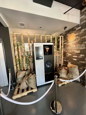 Adee's Coffee Roasters & Bar by null