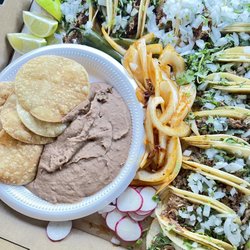 Tacos Los Troncos - Box of tacos