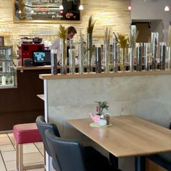 Café & Restaurant Vor Ort - Blick zur Theke