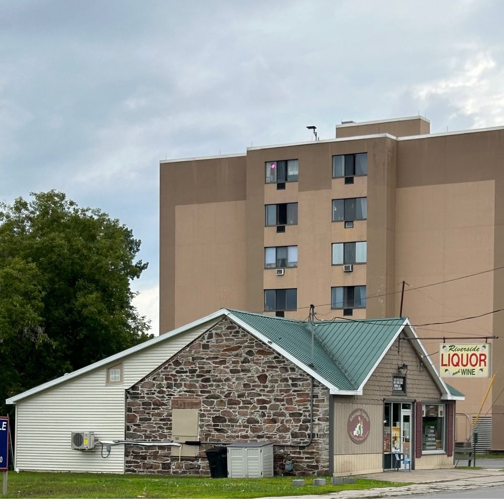 Food from Riverside Liquor Store