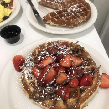 Briarpatch Restaurant - Strawberry and Nutella waffle - American Near Me - Winter Park, Florida Briarpatch Restaurant - Strawberry and Nutella waffle - American Near Me - Winter Park, Florida