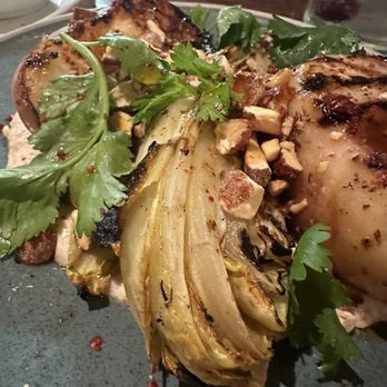 Honey & Smoke - Grilled peach salad with almonds and grilled endive. - Middle Eastern Near Me - London, XGL Honey & Smoke - Grilled peach salad with almonds and grilled endive. - Middle Eastern Near Me - London, XGL