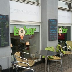 Isobar - You may eat your treats outdoors.