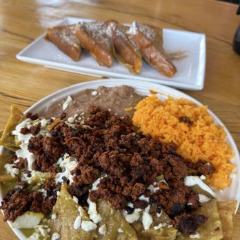 Eggspress Cafe - Chilaquiles Chorizo French toast - Wraps Near Me - Gages Lake, Illinois Eggspress Cafe - Chilaquiles Chorizo French toast - Wraps Near Me - Gages Lake, Illinois