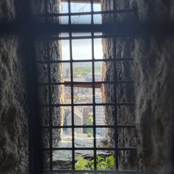 Edinburgh Castle - Prison cell - Landmarks & Historical Buildings Near Me - Edinburgh, EDH