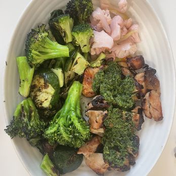 Yang’s Kitchen - Chicken - Asian Fusion Near Me - Alhambra, California