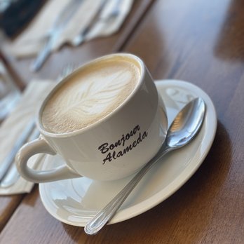 Cafe Jolie - Vanilla Latte - Breakfast & Brunch Near Me - Alameda, California