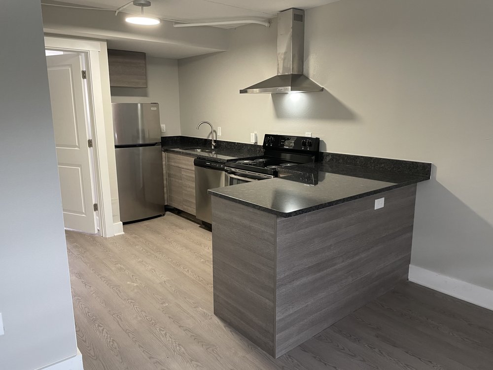 385RENT Updated August 2024 19 Photos 833 W Gaines St