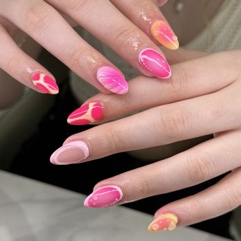 Ombre Nails - Nail Salons Near Me - Knoxville, Tennessee