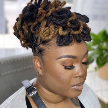 Beckles Beauty - Full makeover - Hair x Makeup - Hair Salons Near Me - Boston, Massachusetts Beckles Beauty - Full makeover - Hair x Makeup - Hair Salons Near Me - Boston, Massachusetts