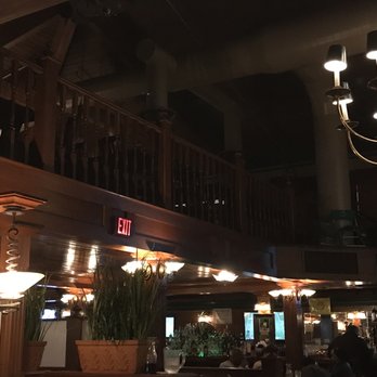 Masters Restaurant - the interior of the restaurant - American Near Me - Madison Heights, Michigan