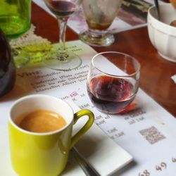 Taverne de l'Isle - Bio coffee and housemade quignolet
