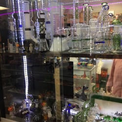 Smoke Shop - Glass and reegs pipe and water pipes