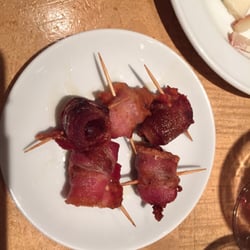 Las Tapas - Datteln im Speckmantel