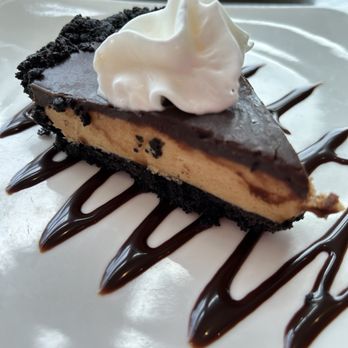Big B’s Fish Joint - Peanut butter pie - Seafood Near Me - Atlanta, Georgia Big B’s Fish Joint - Peanut butter pie - Seafood Near Me - Atlanta, Georgia