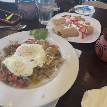 Evarista’s Comal Restaurant - Chilaquiles and Crepes - New American Near Me - Capitola, California Evarista’s Comal Restaurant - Chilaquiles and Crepes - New American Near Me - Capitola, California