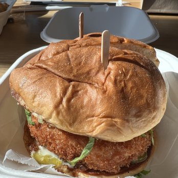 Bopomofo Cafe - Walnut Shrimp Burger - Bubble Tea Near Me - Artesia, California