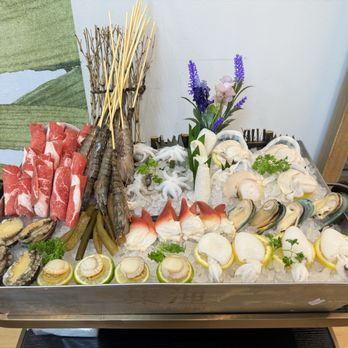 JIYU Thai Hot Pot - The hot pot set for 4 people - Seafood Near Me - Markham, Ontario
