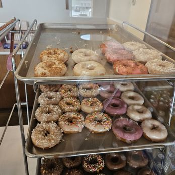 Coco Donuts - Donuts Near Me - Clackamas, Oregon