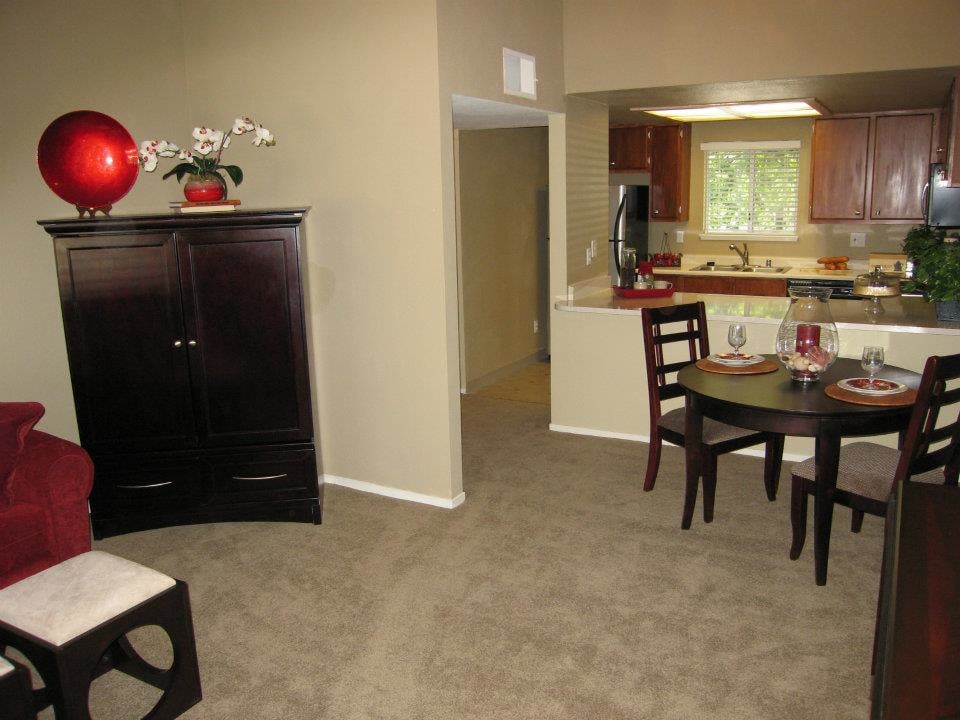 OAK CREEK VILLAGE APARTMENTS 16 Photos 7747 Greenback Ln, Citrus