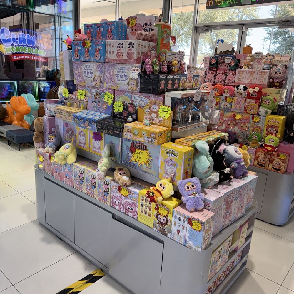 Claw Wonderland - Toy Stores Near Me - Houston, Texas