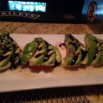 Banchetto Restaurant  - Yummy...avocado, mozzarella, tomato, and balsamic...amazing!!!! - Italian Near Me - Nanuet, New York