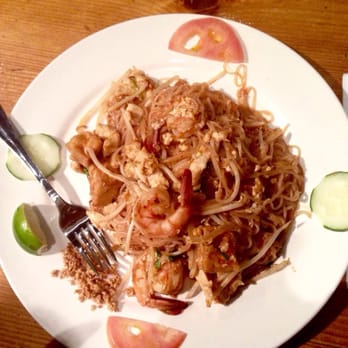 Mint Leaf Vietnamese Restaurant - Pad Thai - Vietnamese Near Me - Berkeley, California