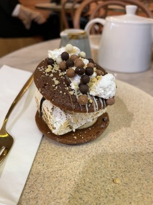 Cutter & Squidge by null