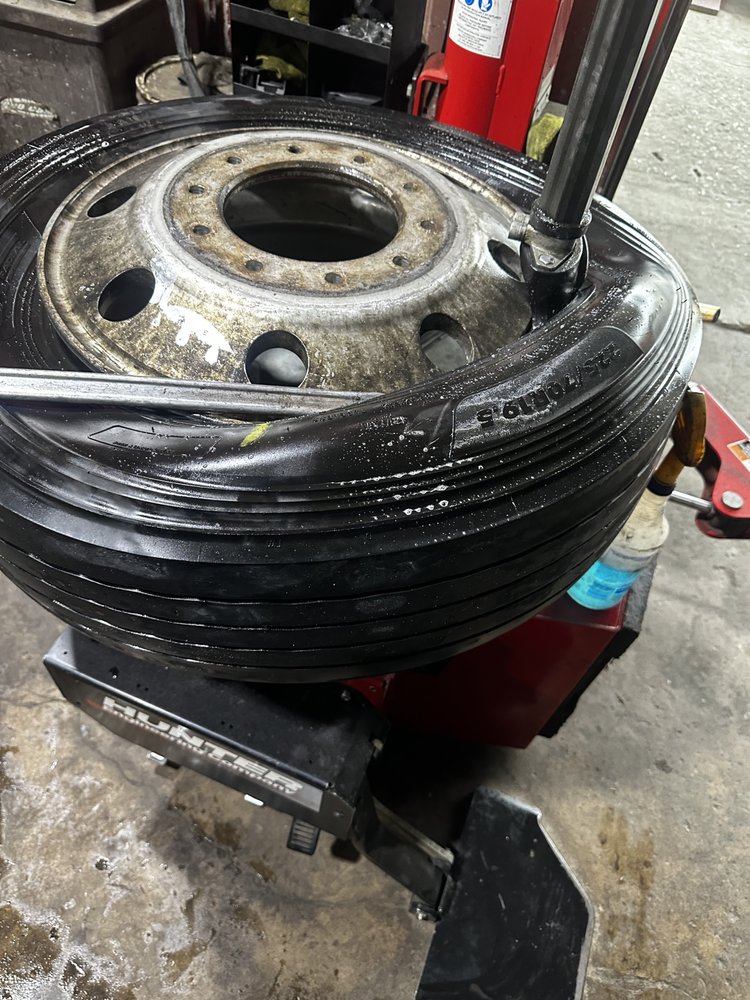 IDEAL WHEELS YOUR ALTERNATIVE TYRE REPAIR STORE 17 Photos 13953 TX