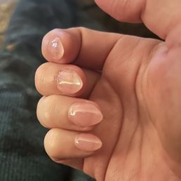 Love me some natural nails with a sharp point. Love me some natural nails with a sharp point.