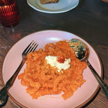 Donna's - Fussili was wonderful and chili oil on top for a kick - Italian Near Me - Los Angeles, California Donna's - Fussili was wonderful and chili oil on top for a kick - Italian Near Me - Los Angeles, California