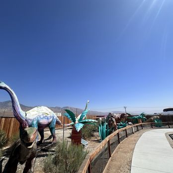 Cabazon Dinosaurs - Museums Near Me - Cabazon, California