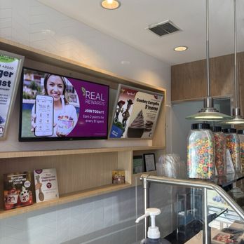 Yogurtland - Ice Cream & Frozen Yogurt Near Me - Dublin, California Yogurtland - Ice Cream & Frozen Yogurt Near Me - Dublin, California