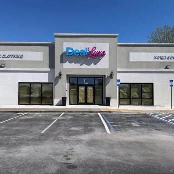 Deal Luxe - Storefront - Department Stores Near Me - Callaway, Florida Deal Luxe - Storefront - Department Stores Near Me - Callaway, Florida