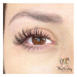 Flutterby Lash Studio  - Beautiful classic set